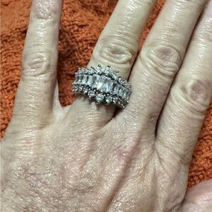 Elegant Sterling Silver Women's Ring